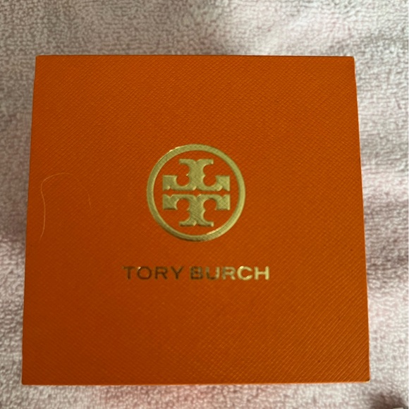 Tory Burch stainless steel two tone ladies bracelet watch - need a new battery - Picture 6 of 6